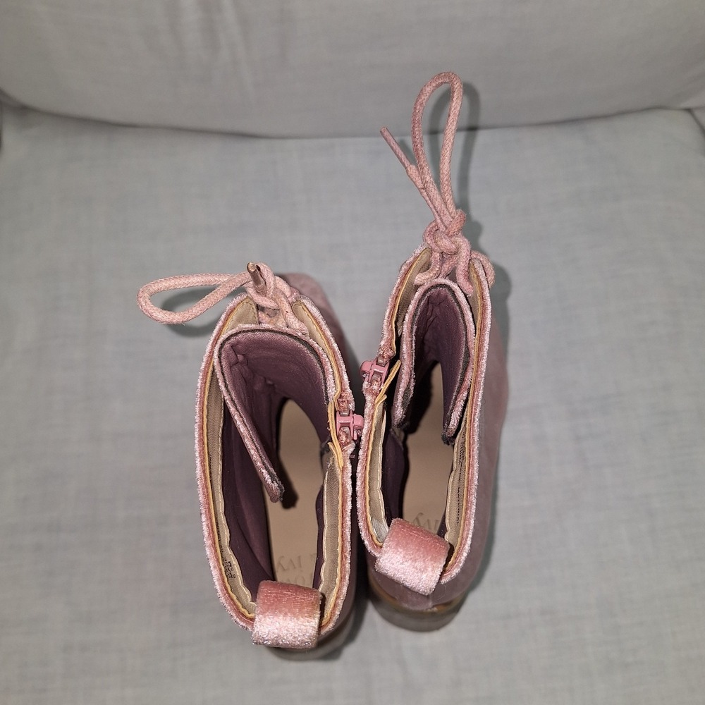 Crown & Ivy Sanna BLUSH PINK Velvet Lace Up Grandmacore Boots 6.5M Victorian - Picture 9 of 12